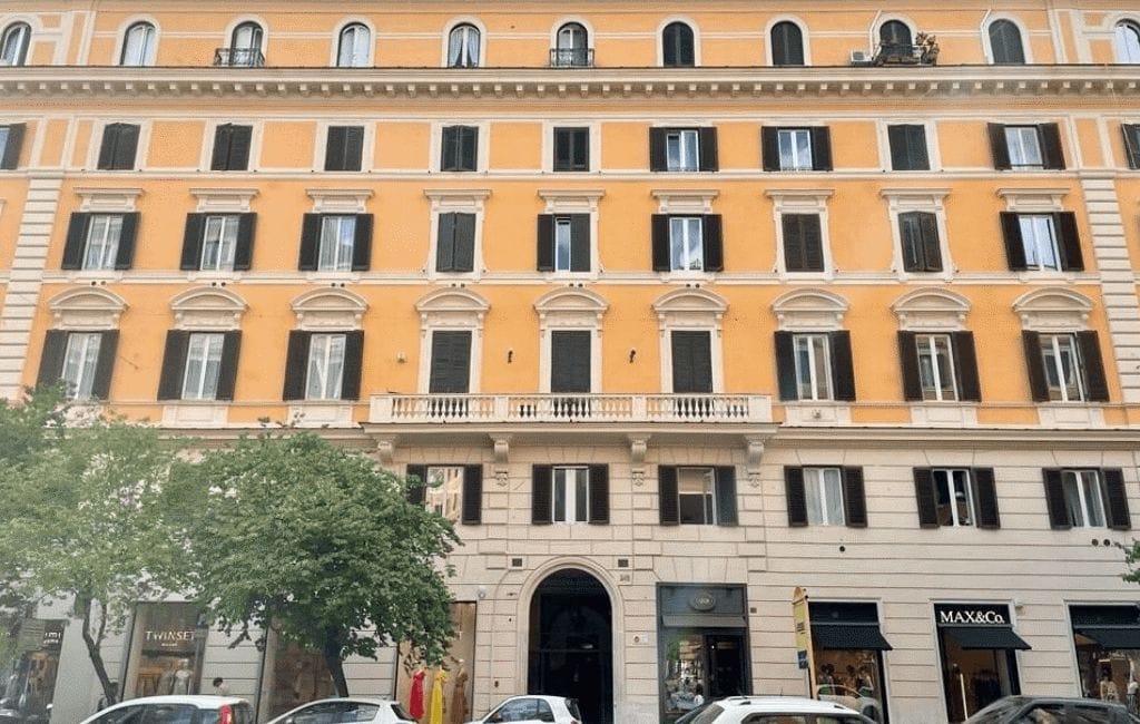 Exterior view of Cloud 9 Hotel Rome, located near Vatican Museums