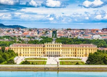 Discovering Schönbrunn Palace: A Travel Guide