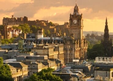 Discover Edinburgh: A Guide to Scotland's Historic Gem in Europe